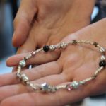 Мастер-класс для подростков «Новые украшения из старых вещей»